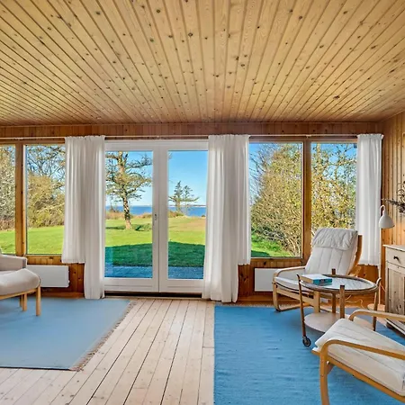 In With House Sea View Holiday home Spottrup