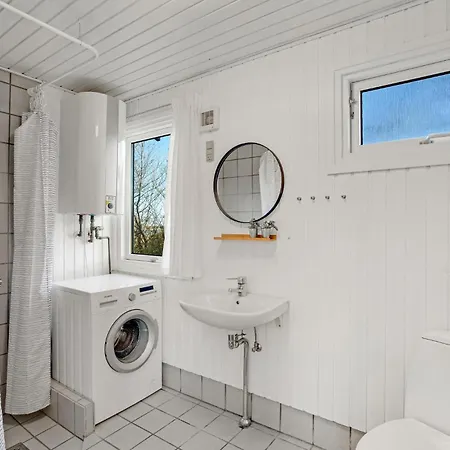 Holiday home In With House Sea View *